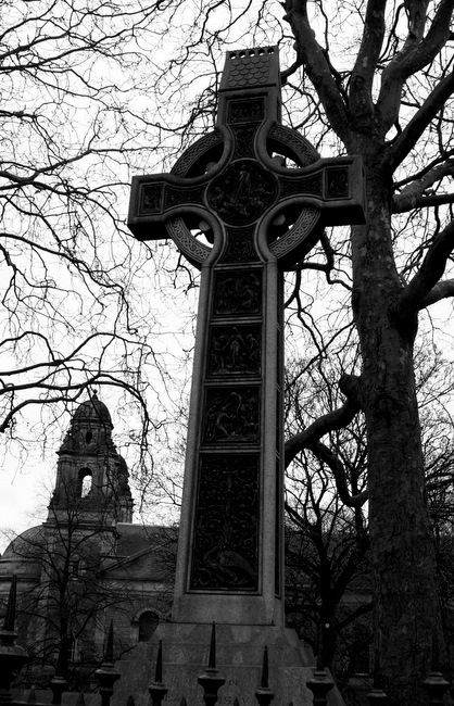 cross. By tiffany. Posted in Black & White, Scotland | No Comments